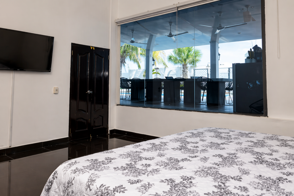 CASADEPLAYA_ROED1