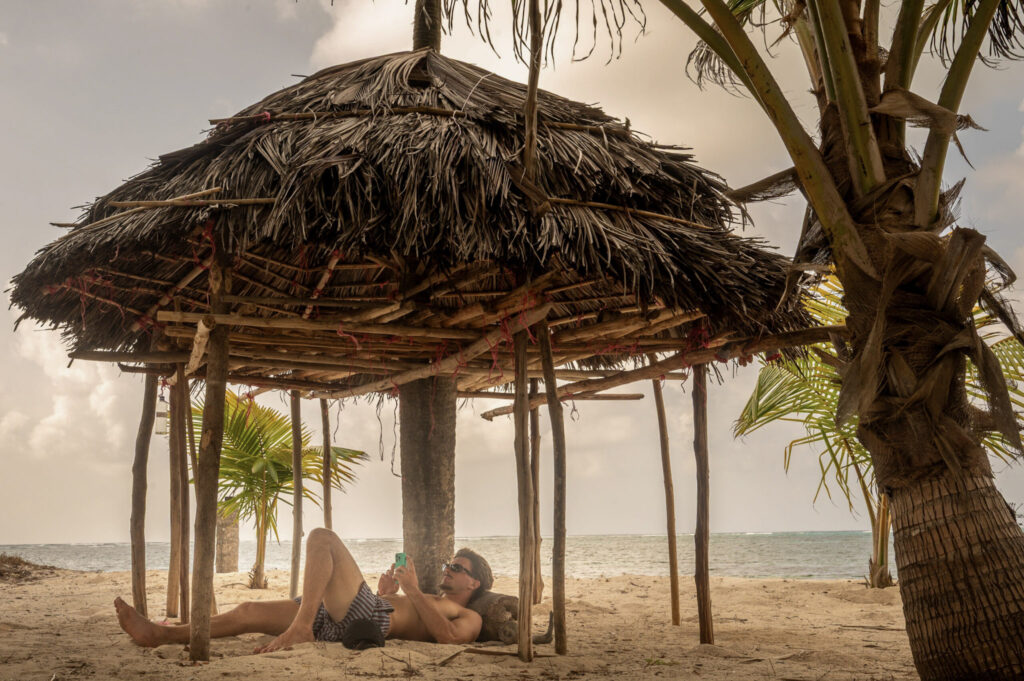 5-imgi_41_Island
