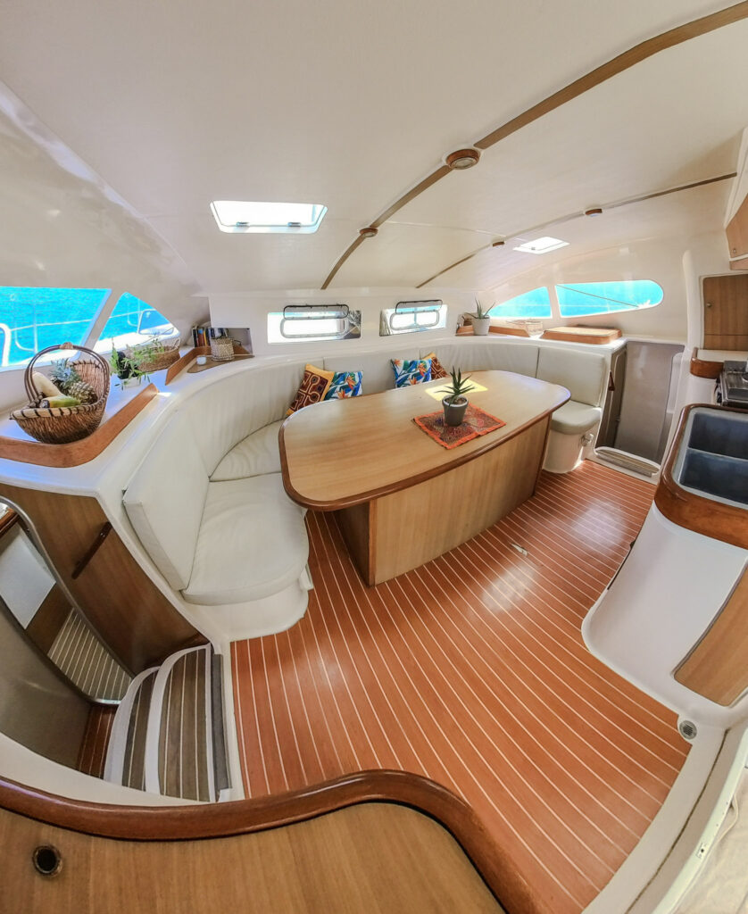 7-Kaya catamaran salon