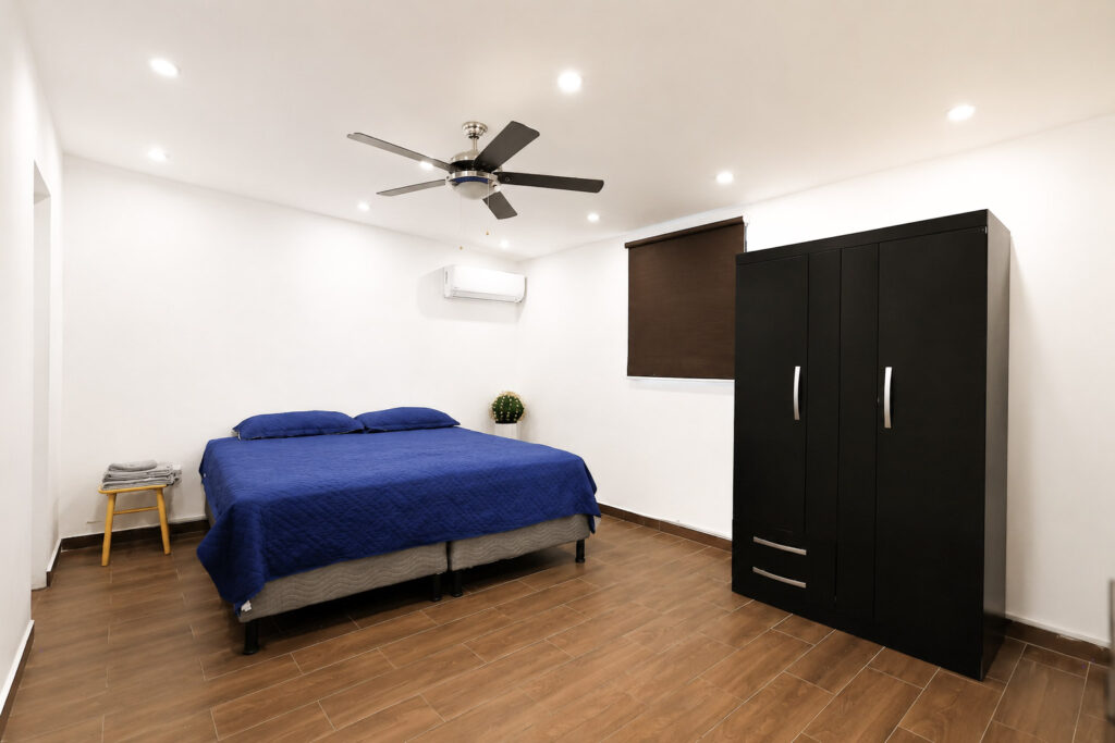 CASADEPLAYA_ROED25